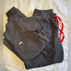 Figs Bundle! XS one pocket scrub top and regular S Zamora joggers:color Charcoal